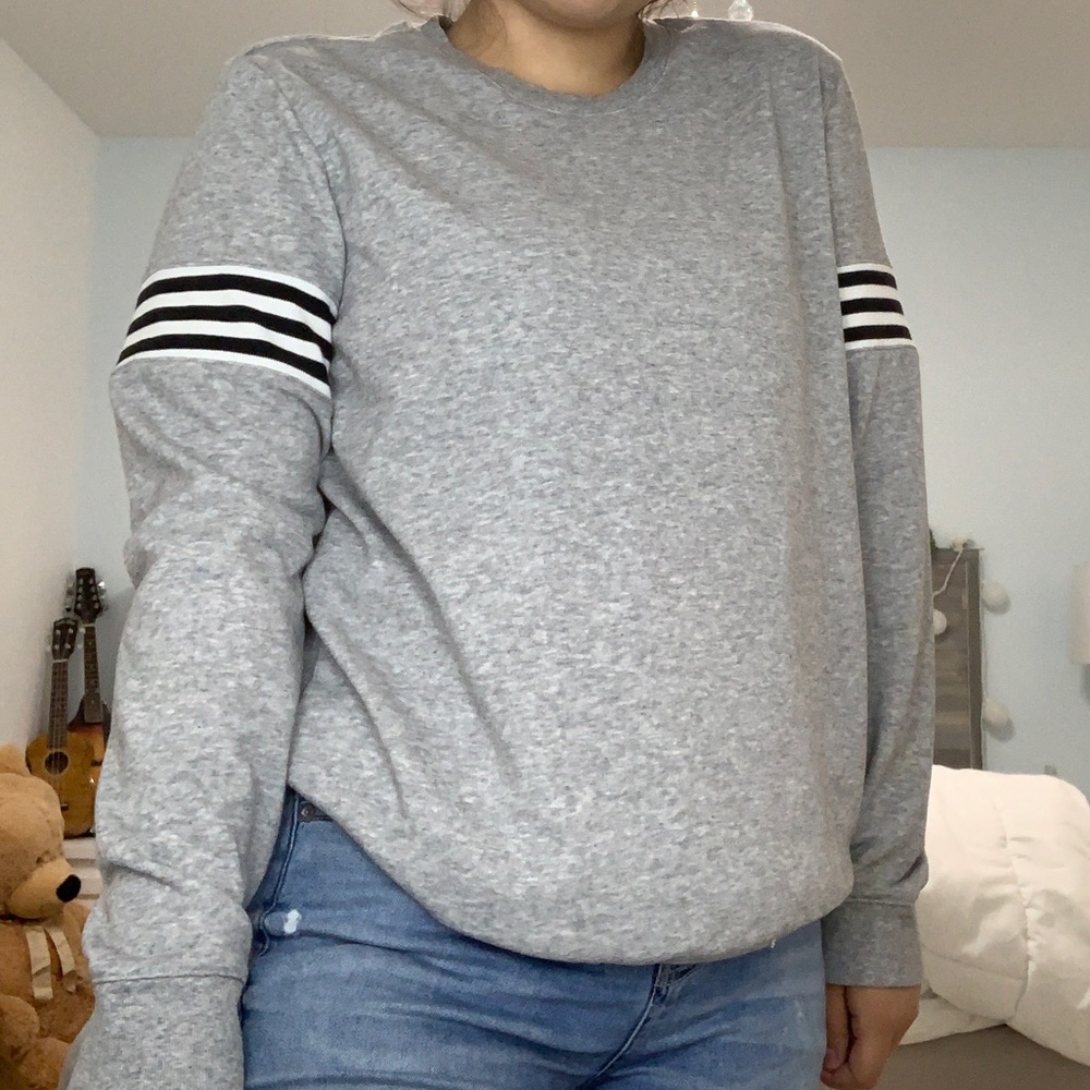 ADIDAS Like NEW grey crew neck sweater